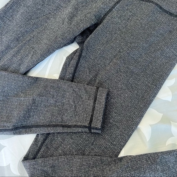 Grey Lululemon Full Length Leggings - Picture 4 of 7